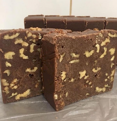 Ahmetbey Helvası & Lokumu