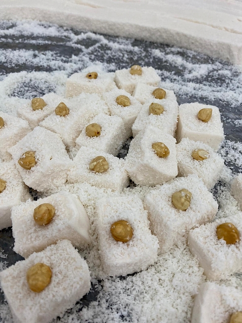 Ahmetbey Helvası & Lokumu