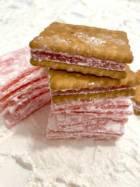 Ahmetbey Helvası & Lokumu